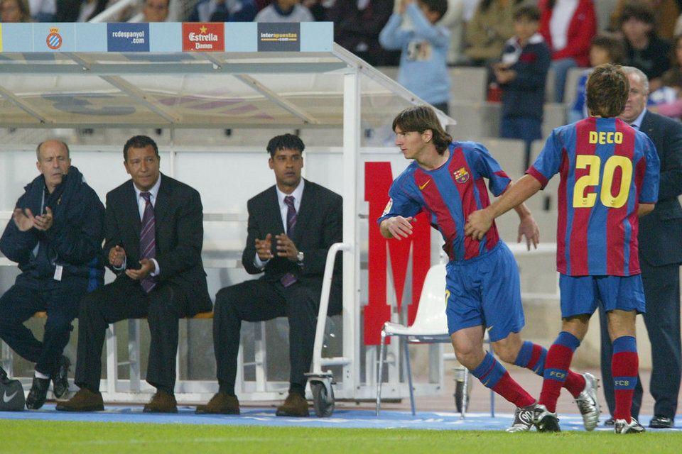 Ra mắt Barcelona